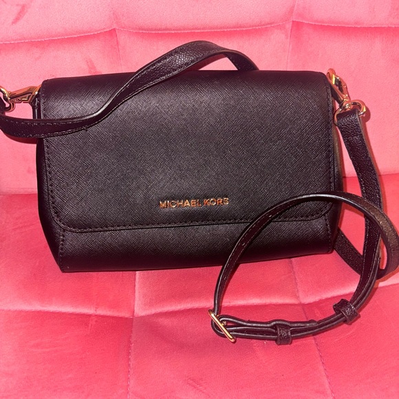 Michael Kors Bag JSI MD Conv Chn Pouchtte Black - Picture 1 of 5